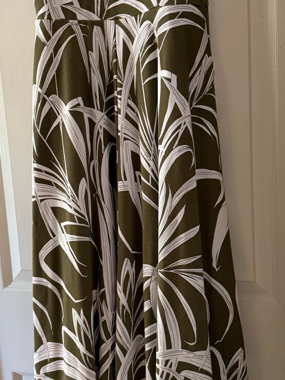 ALFANI Sleeveless Midi Dress Olive & White-Small (4/6) - Picture 7 of 10